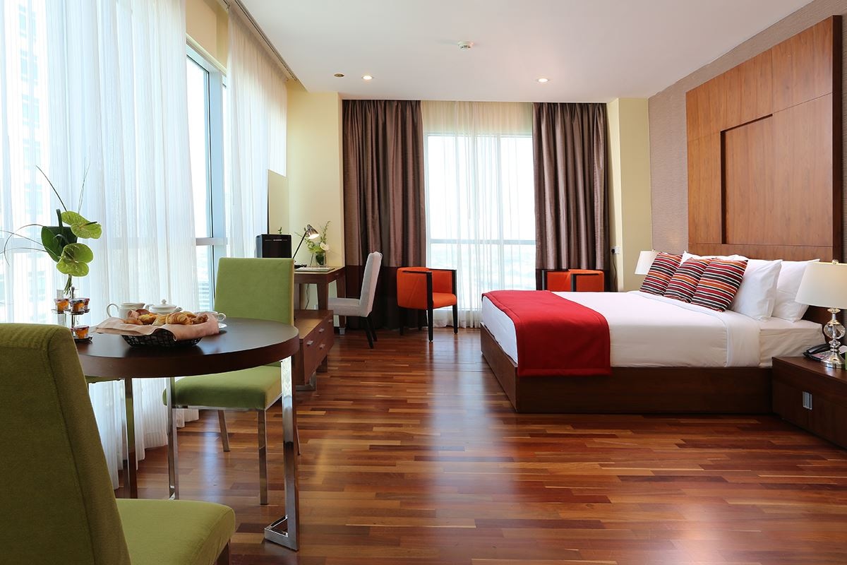 rooms-junior-suite-burj-khalifa-and-fountain-view