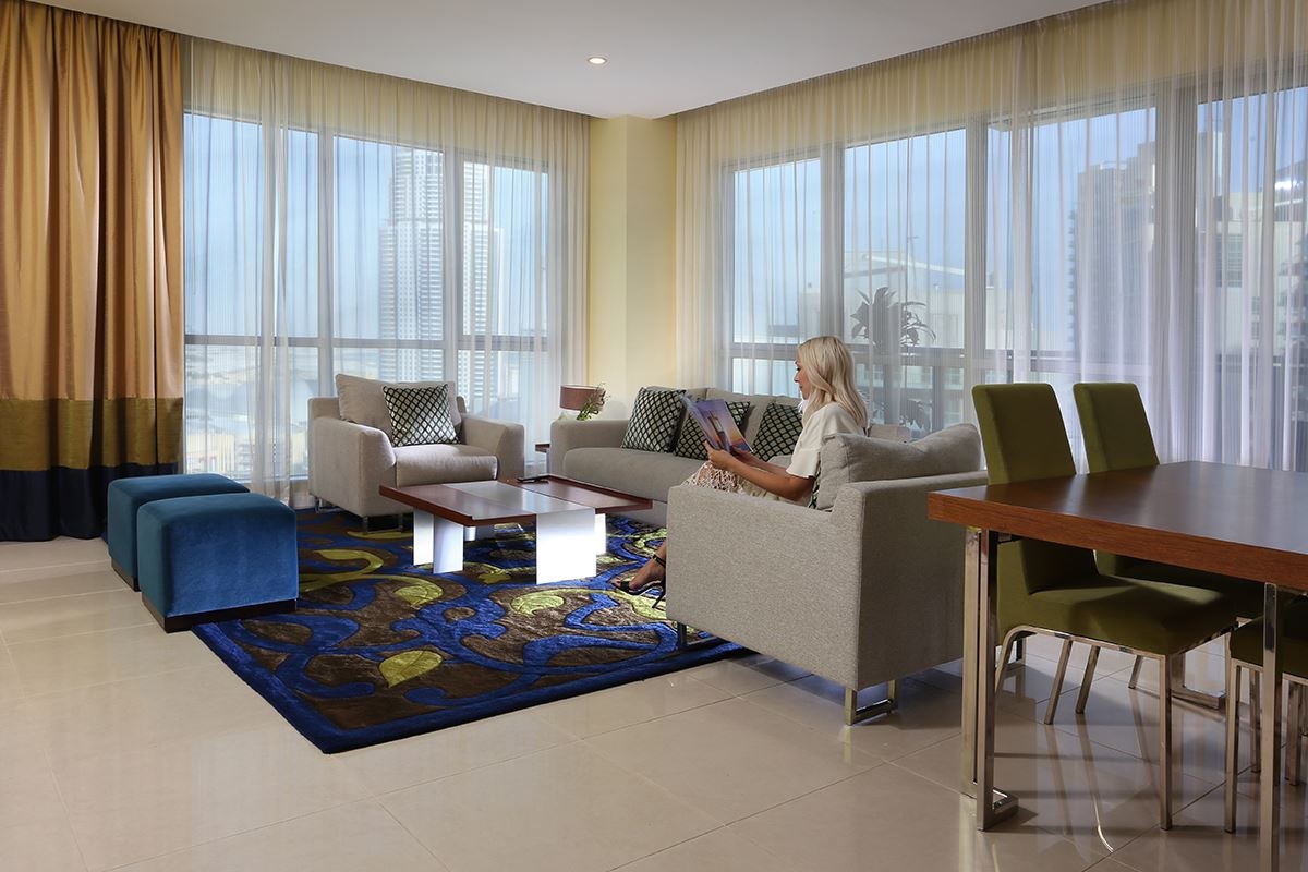 rooms-two-bedroom-suite-burj-khalifa-and--fountain-view