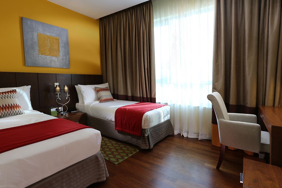 rooms-two-bedroom-suite-burj-khalifa-and--fountain-view