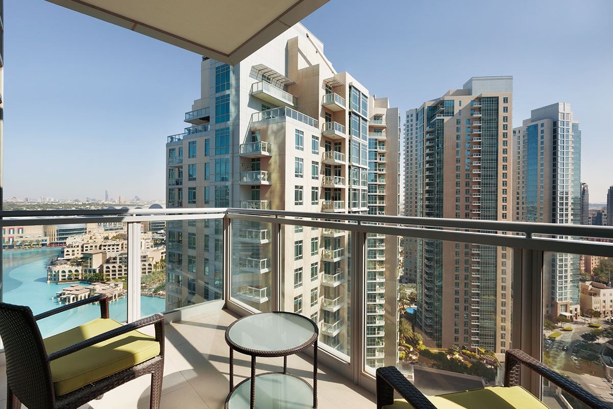 rooms-penthouse-burj-khalifa-and-fountain-view