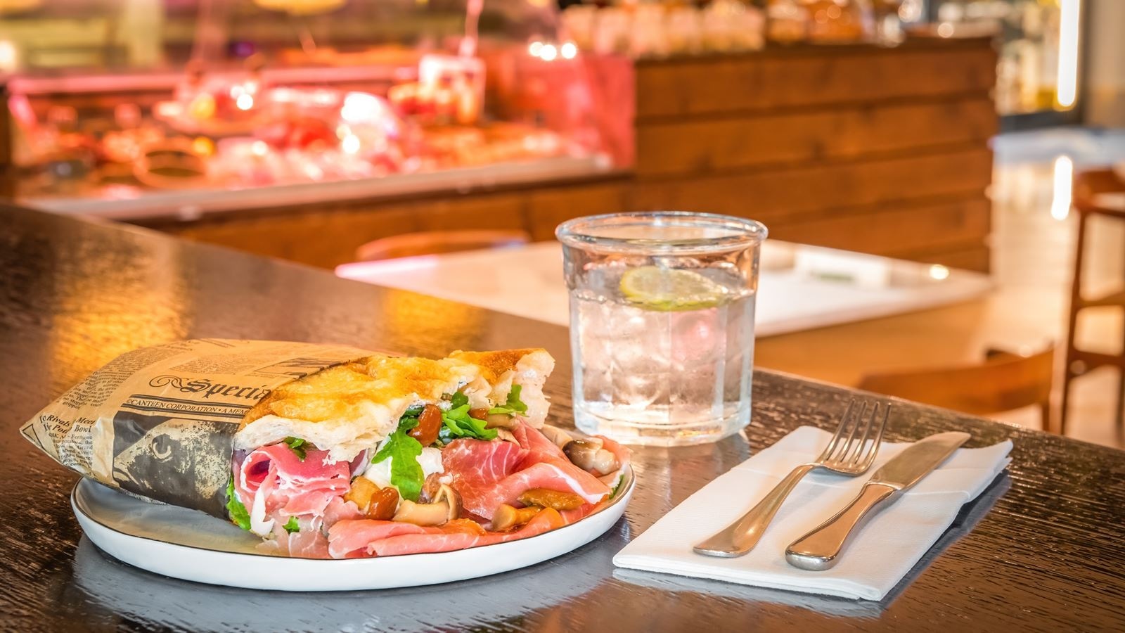 restaurants-il-motto-deli