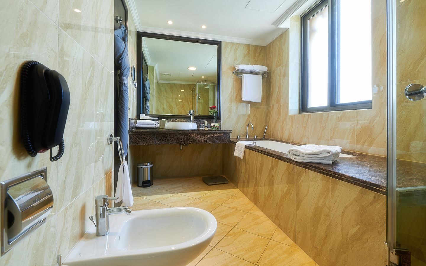 rooms-two-bedroom-suite