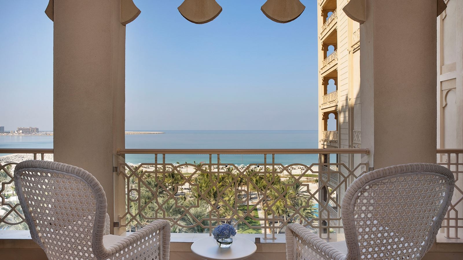 rooms-king-ocean-view-junior-suite