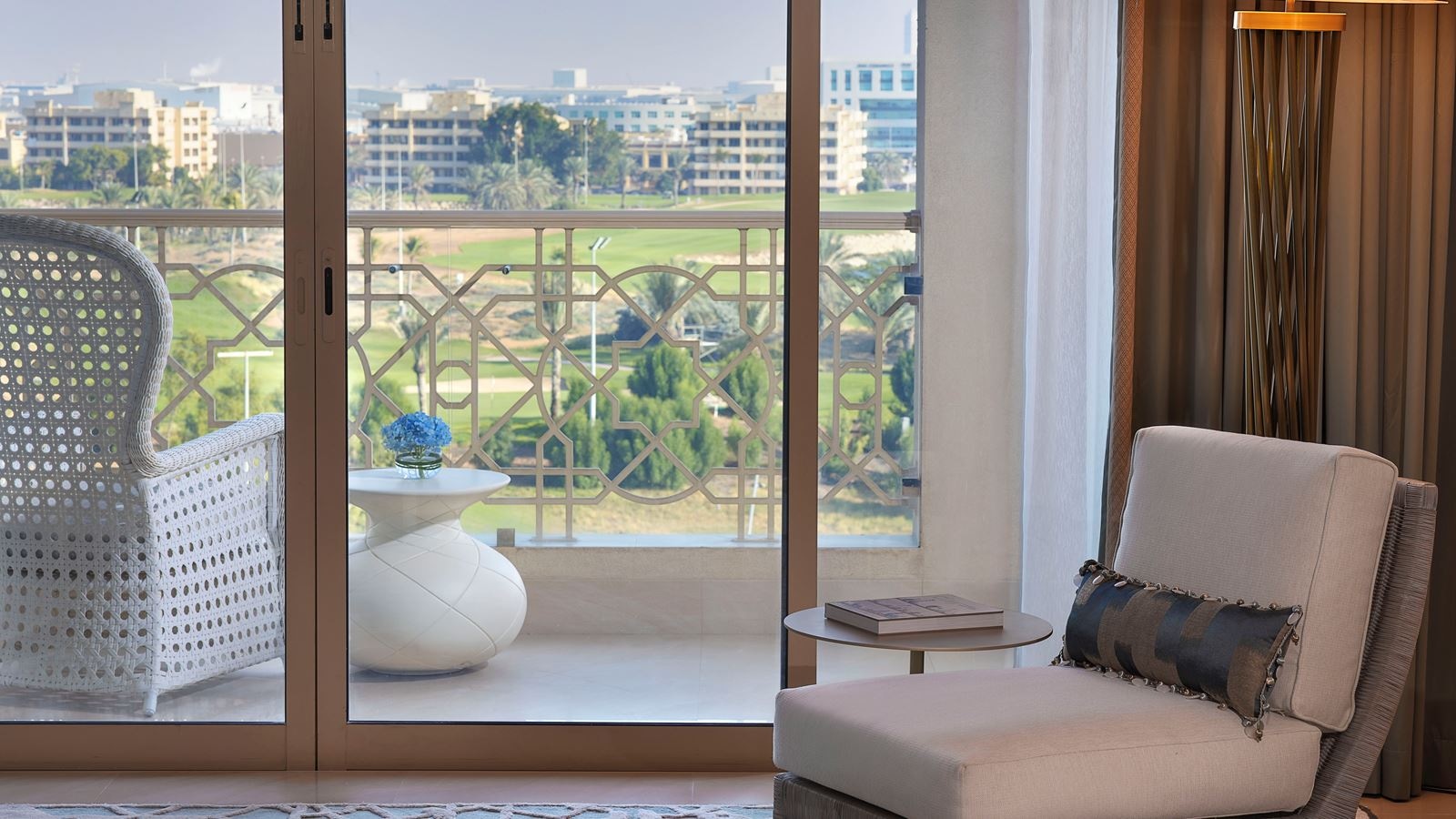 rooms-one-bedroom-golf-course-view-suite