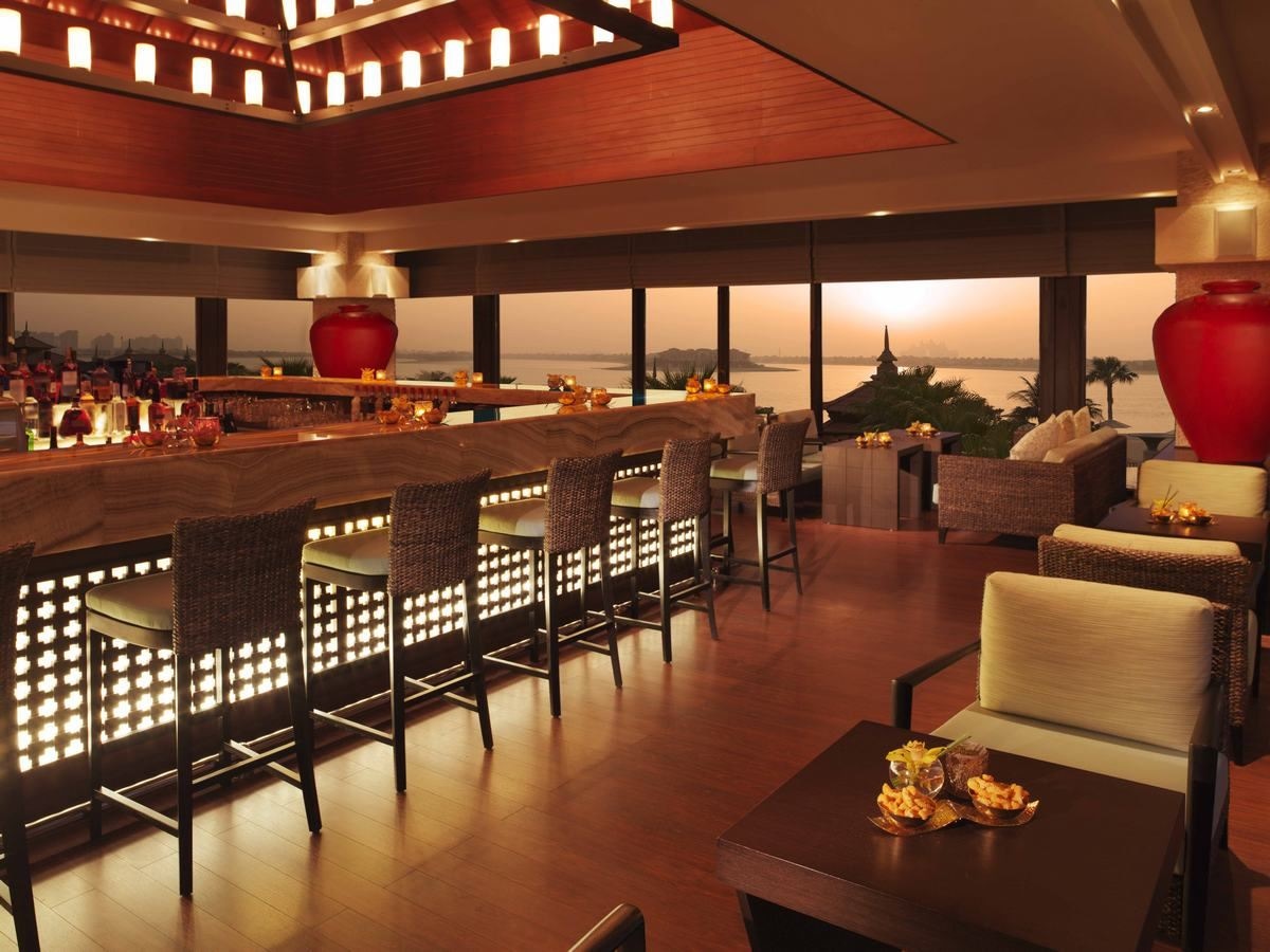 bars-the-lotus-lounge