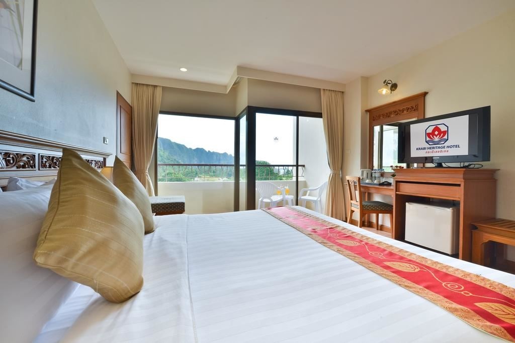rooms-deluxe-room