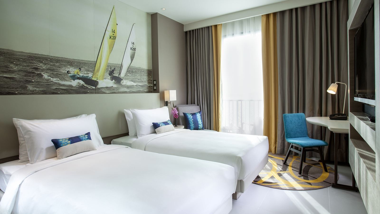 rooms-superior-room