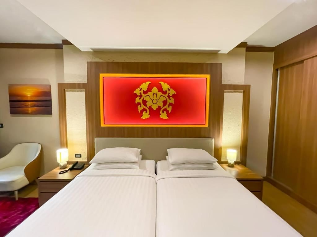 rooms-deluxe-balcony-twin