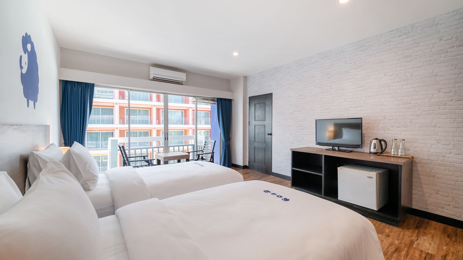 rooms-koko-mate	room-for-2-person-twin-x-2bed-30sqm