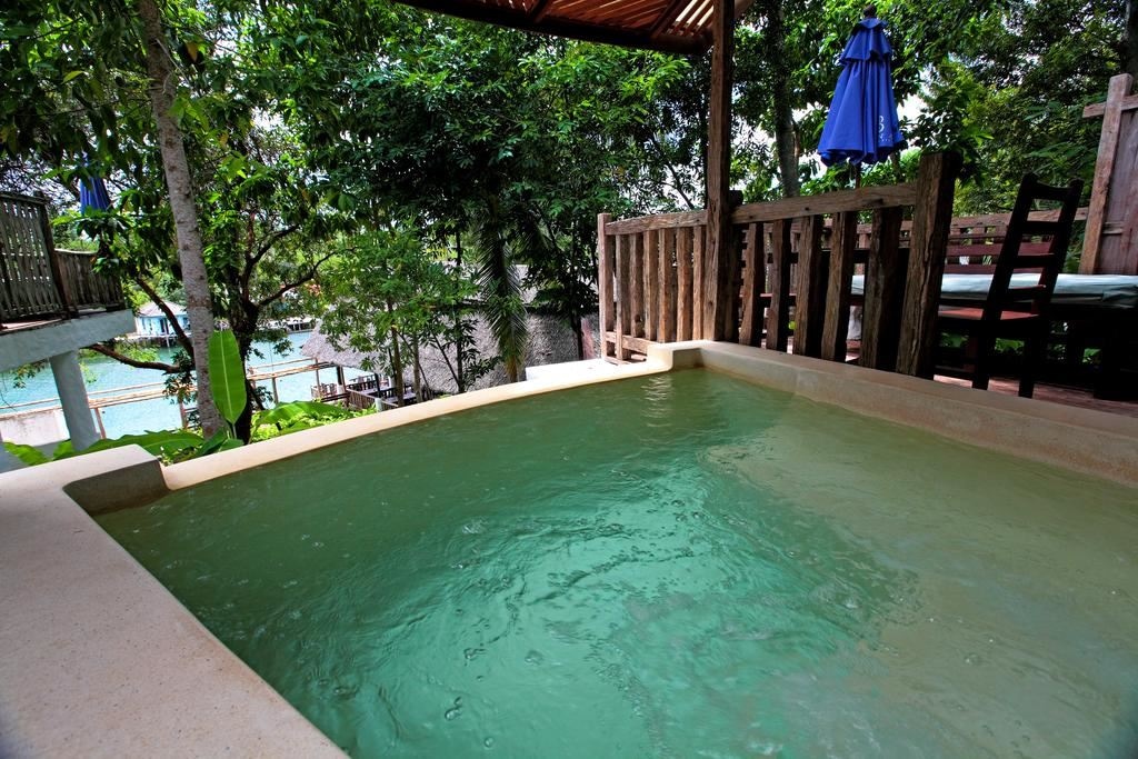 rooms-villa-garden-view-with-plunge-pool