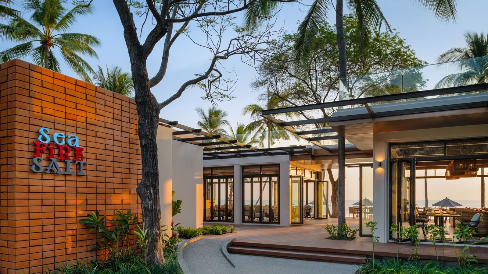 restaurants-sea-fire-salt