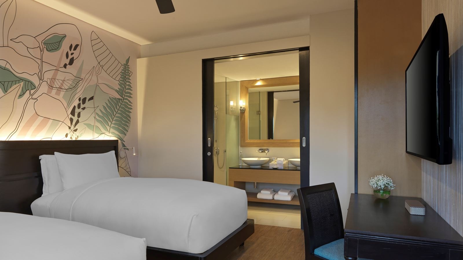 rooms-two-bedroom-pool-suite