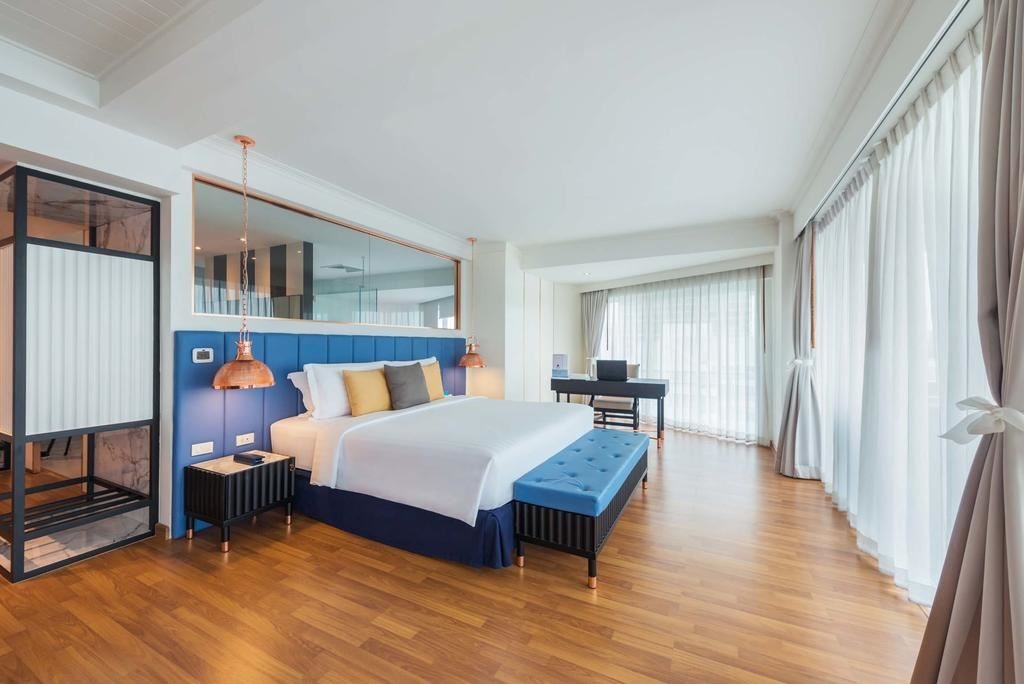 rooms-panoramic-ocean-view-suite