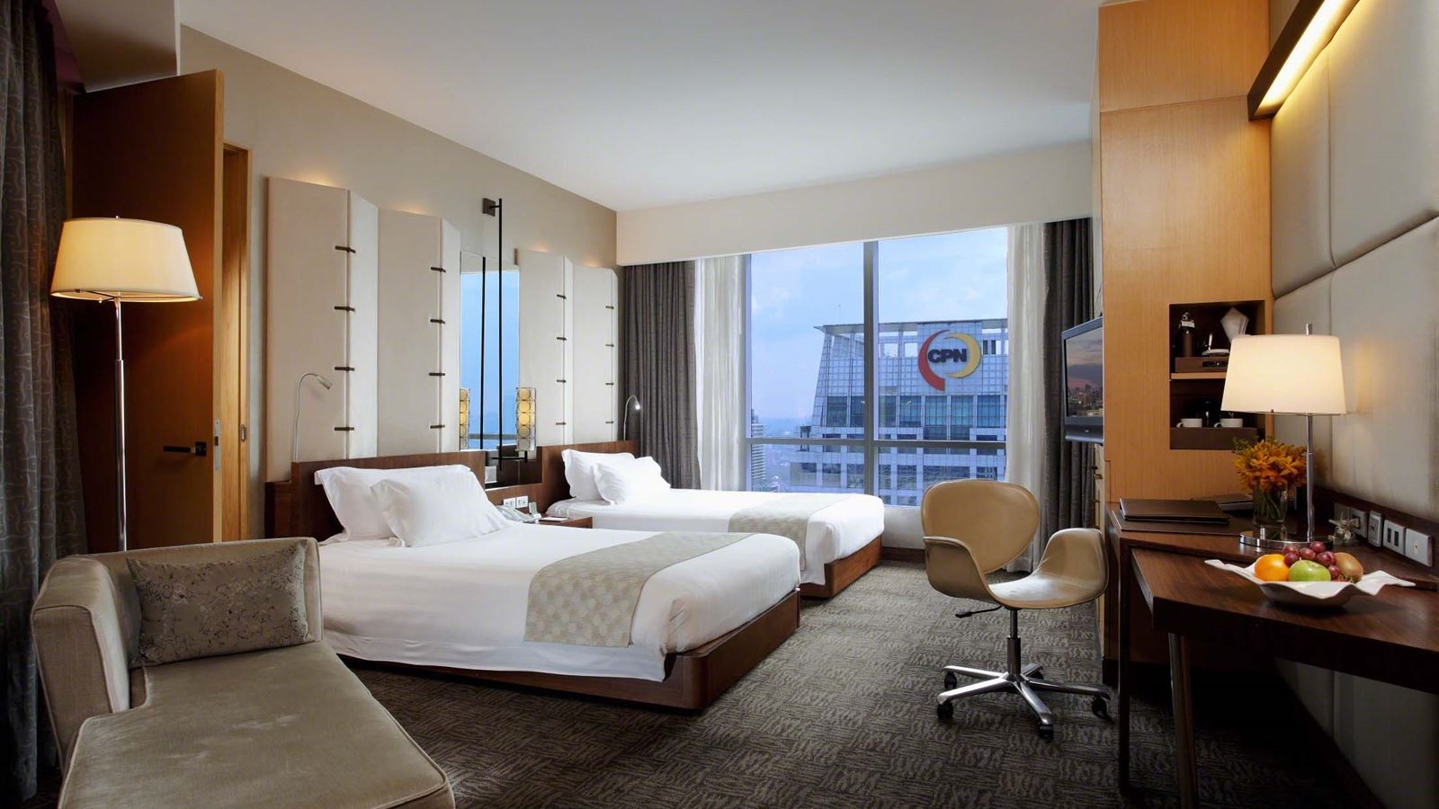 rooms-world-executive-suite