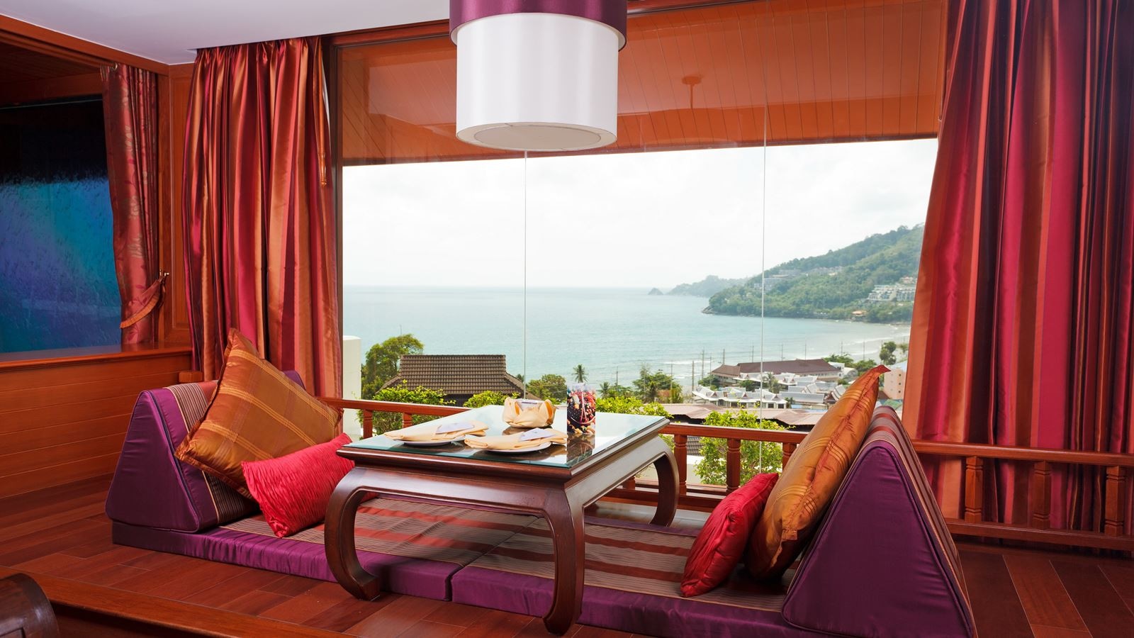 rooms-romantic-suite