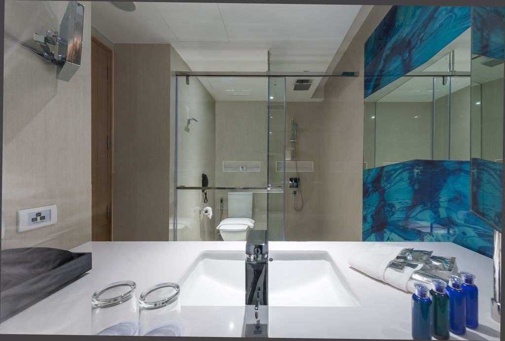 rooms-deluxe-urban-room