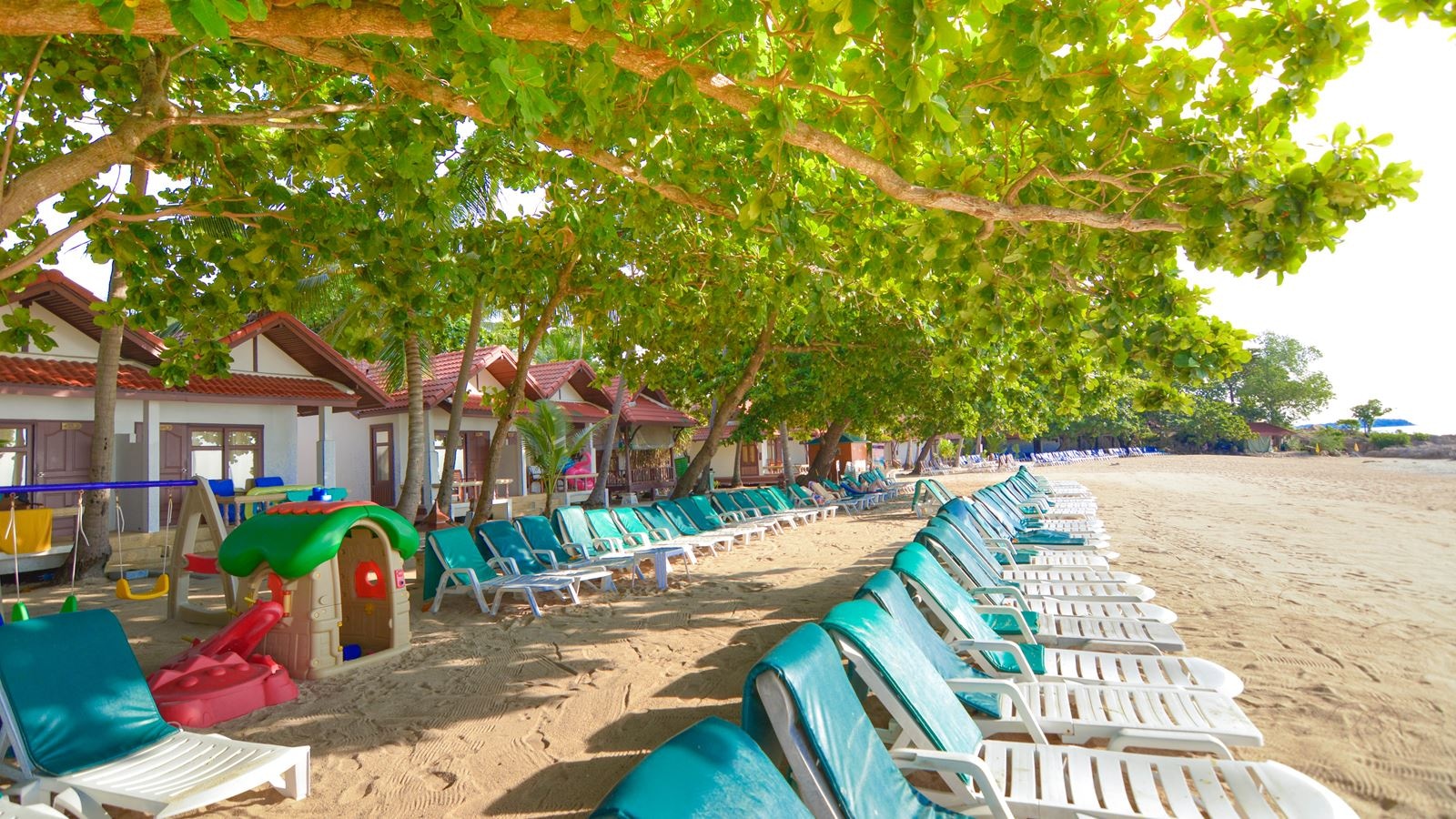 rooms-beach-bungalow