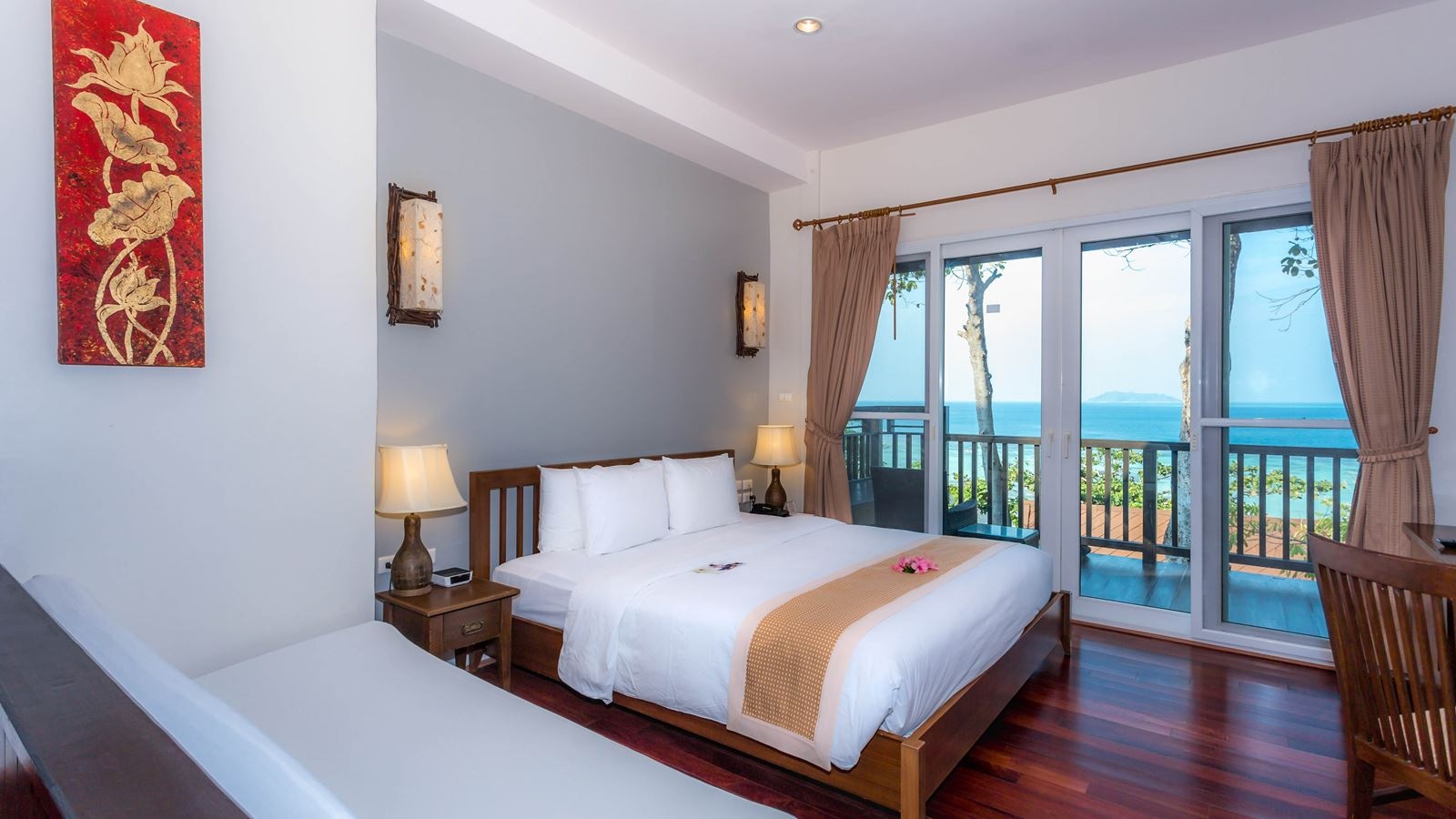 rooms-coral-sea-view-studio