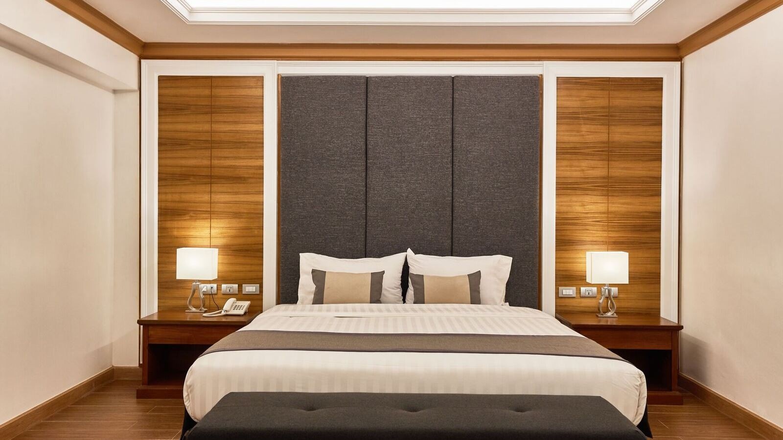 rooms-executive-suite-room