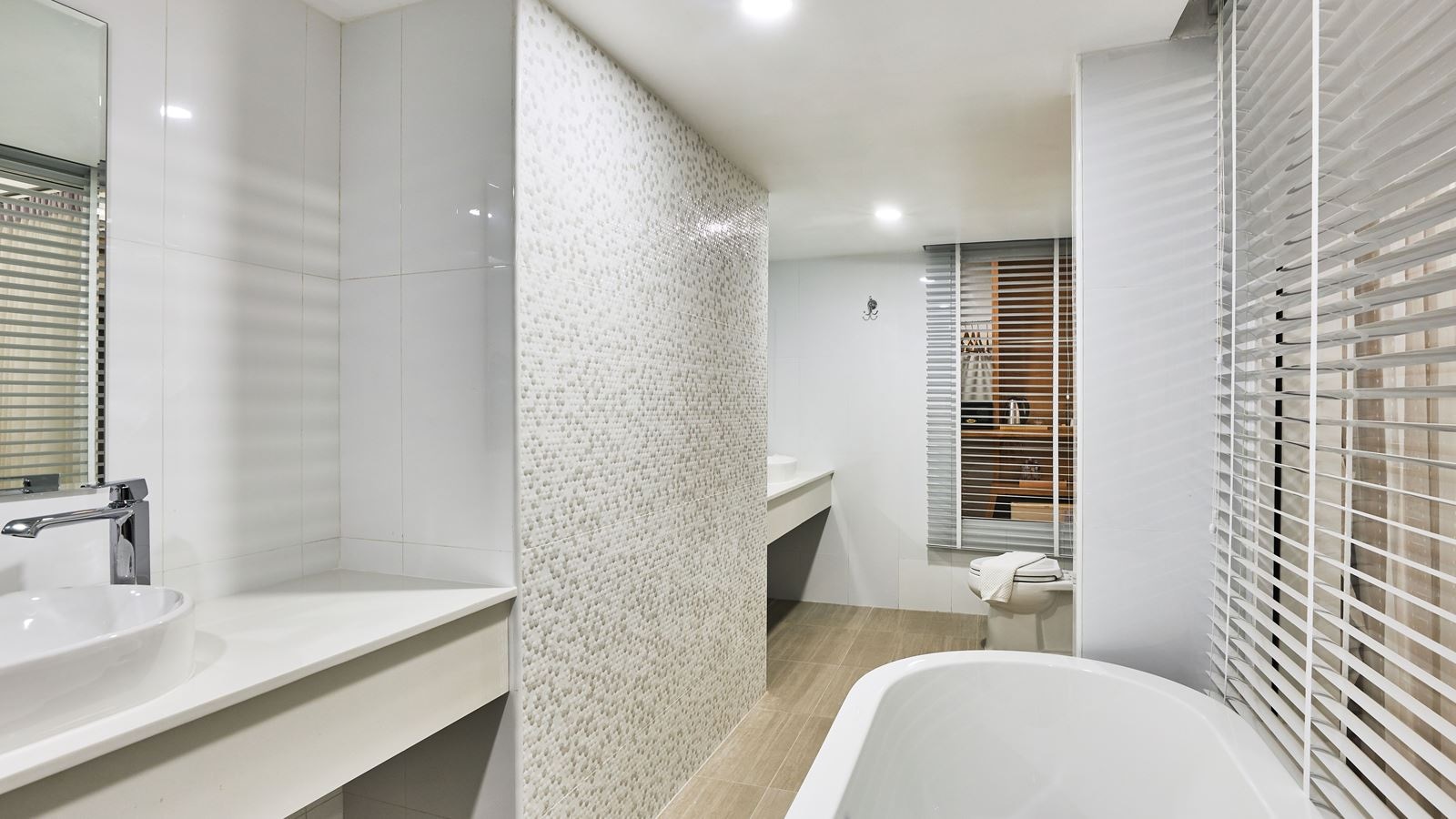 rooms-executive-suite-room