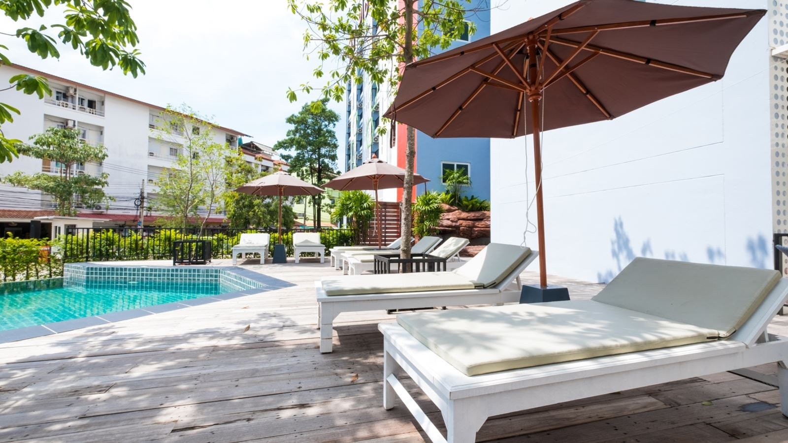 pools-outdoor-pool