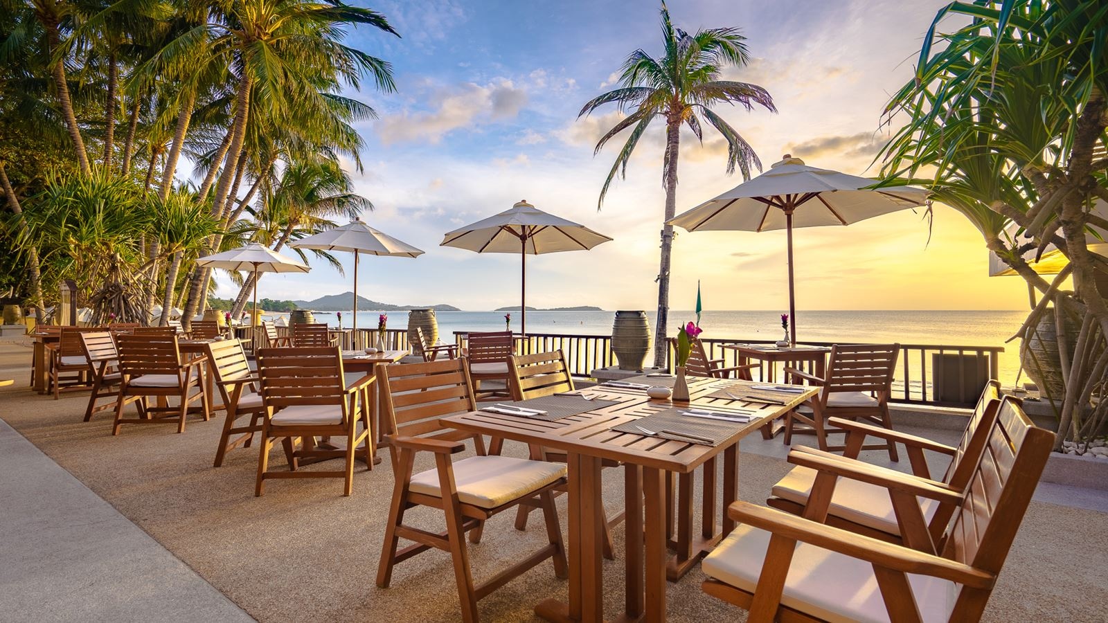 restaurants-beach-bar