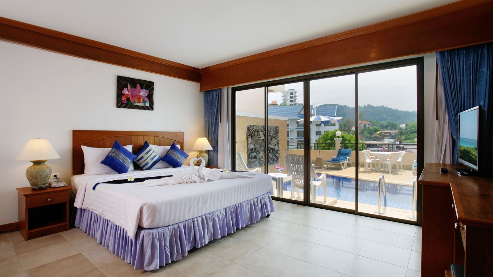 rooms-deluxe-pool-access