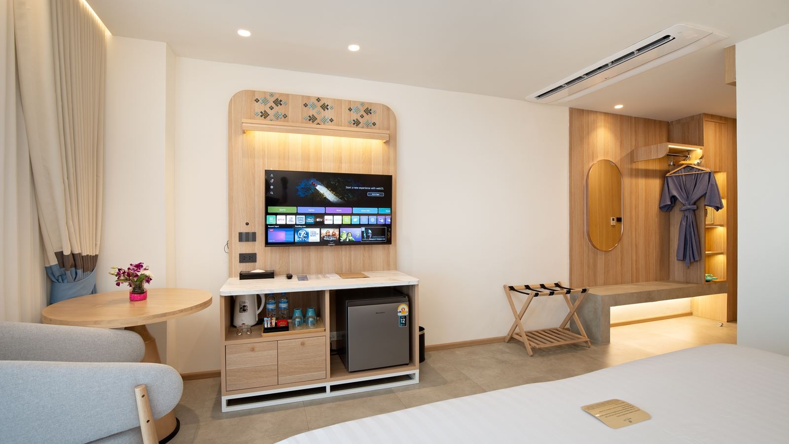 rooms-deluxe-city-view-room-without-extra-bed