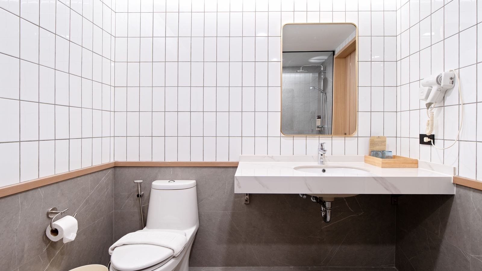 rooms-deluxe-city-view-room-without-extra-bed