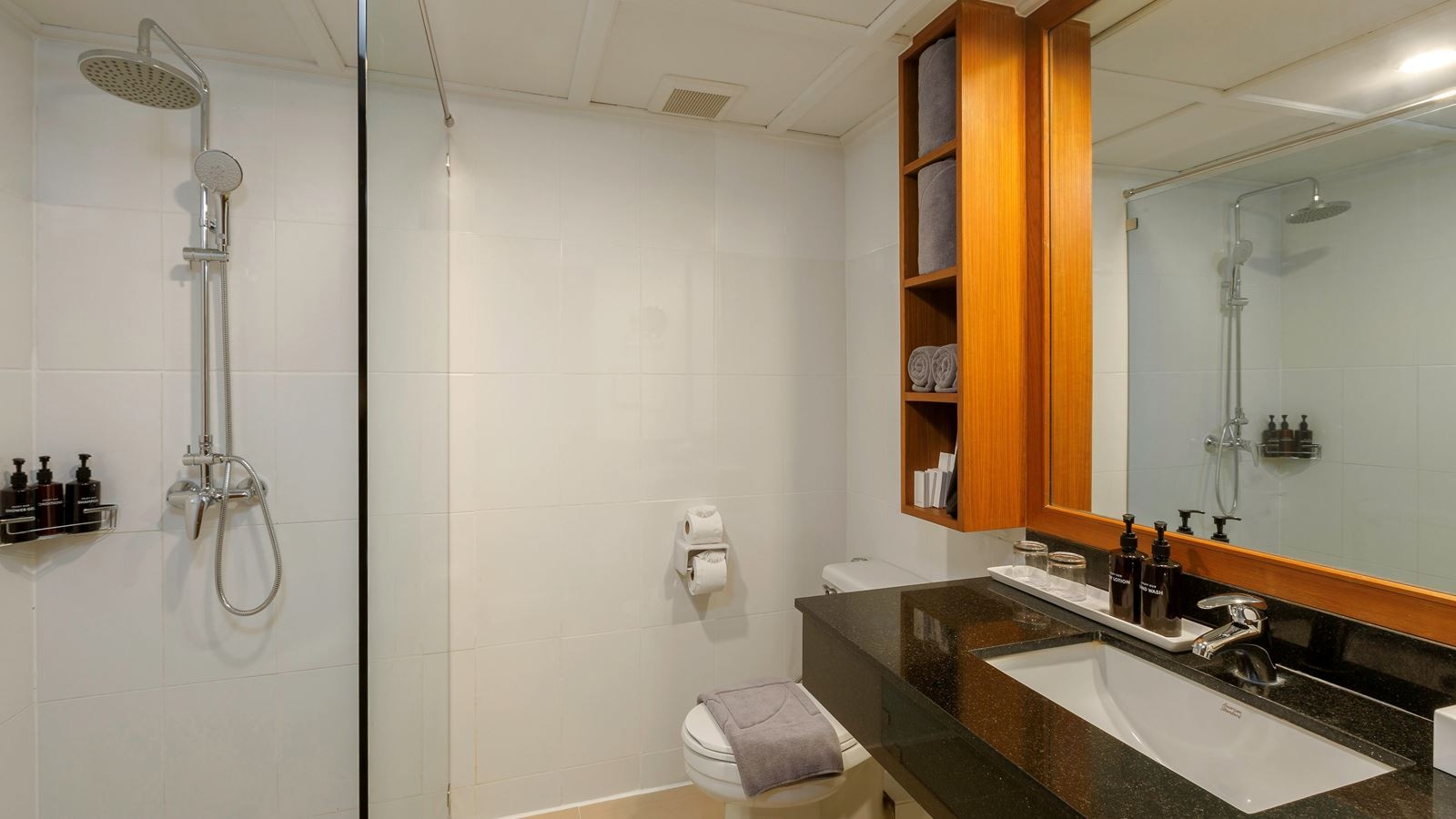 rooms-deluxe-ground-terrace