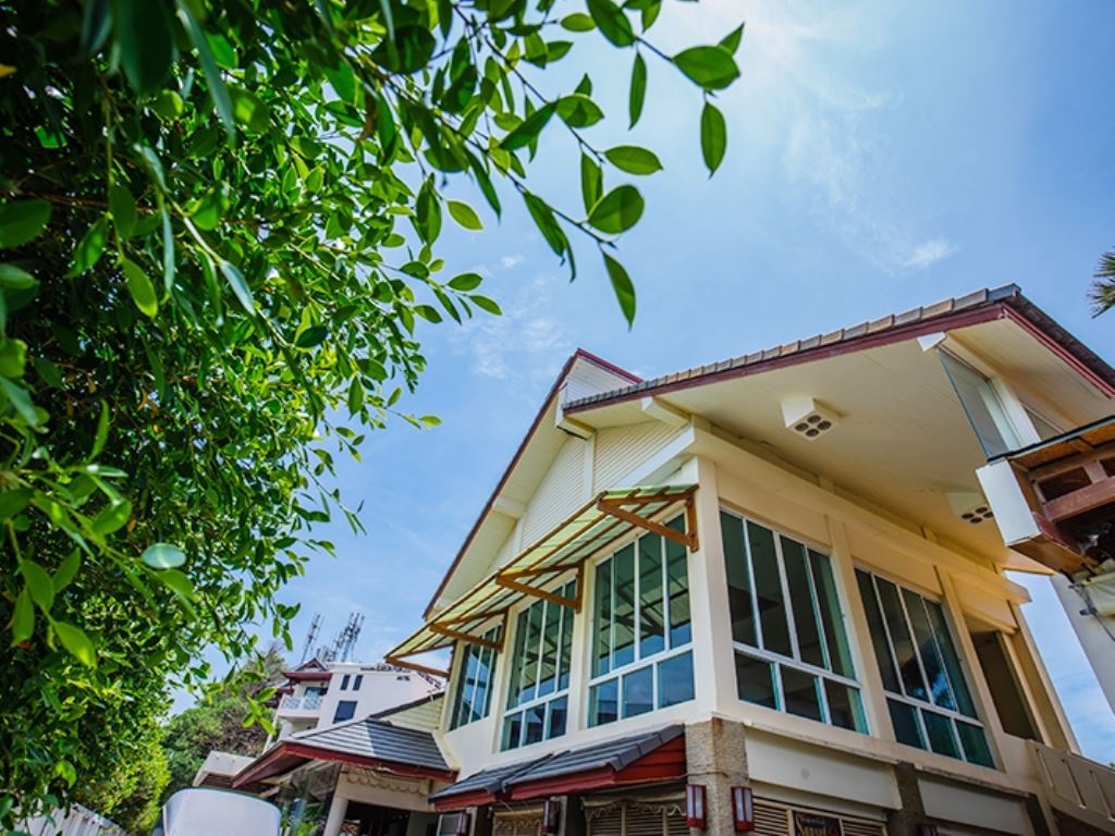 general-main-building