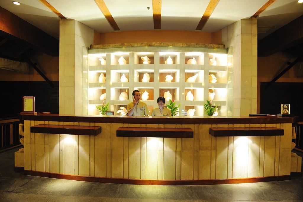 general-main-building