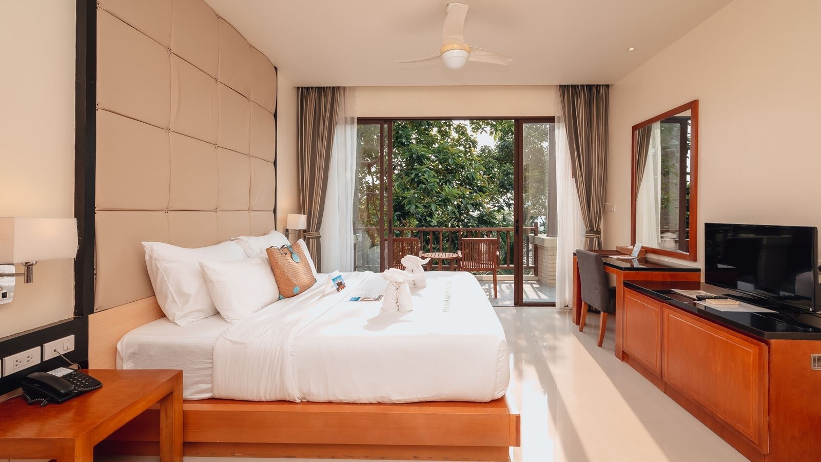 rooms-seaside-junior-suite-room