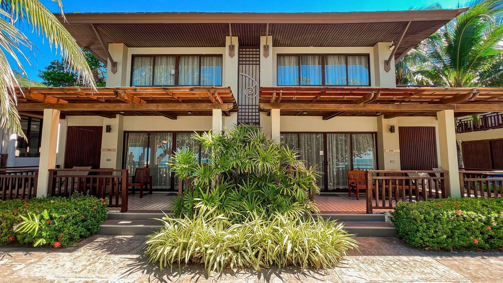 rooms-beach-front-chalet