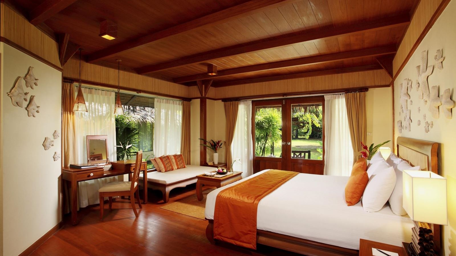 rooms-deluxe-garden-view-room