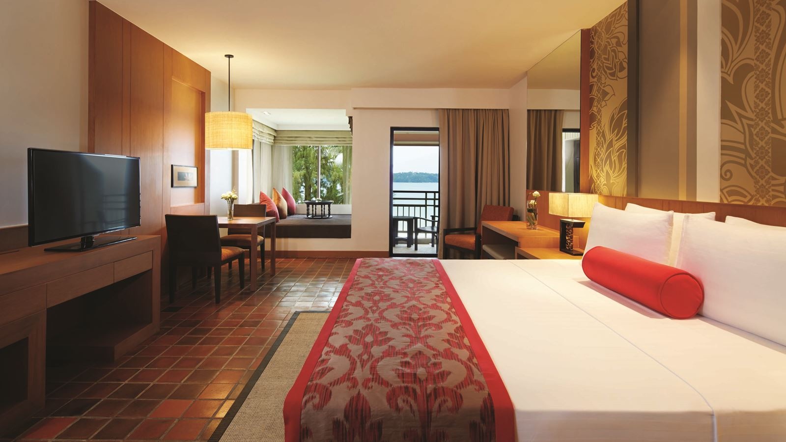 rooms-club-ocean-front