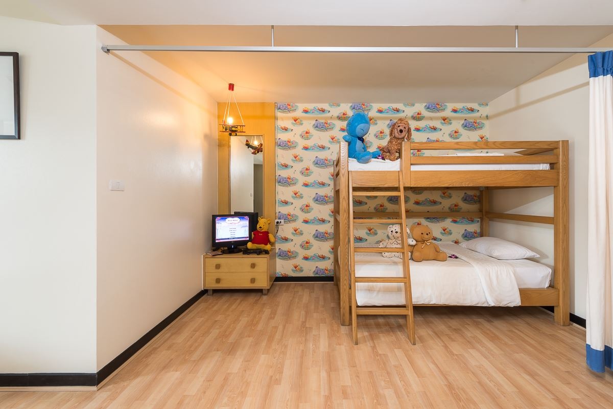 rooms-family-rooms