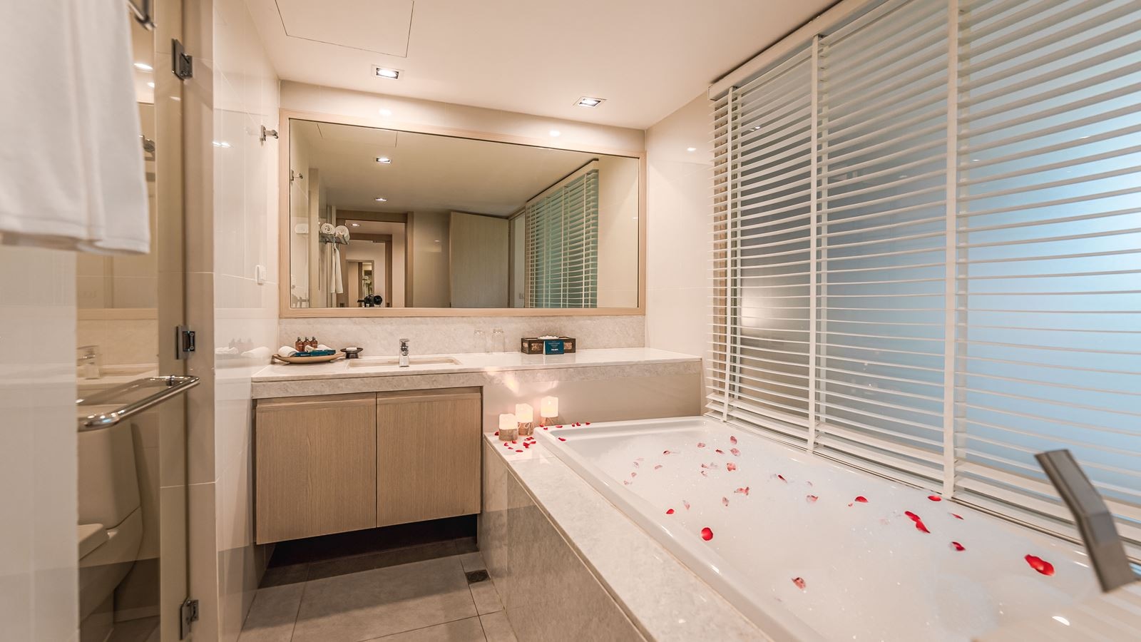 rooms-twobedroom-suite