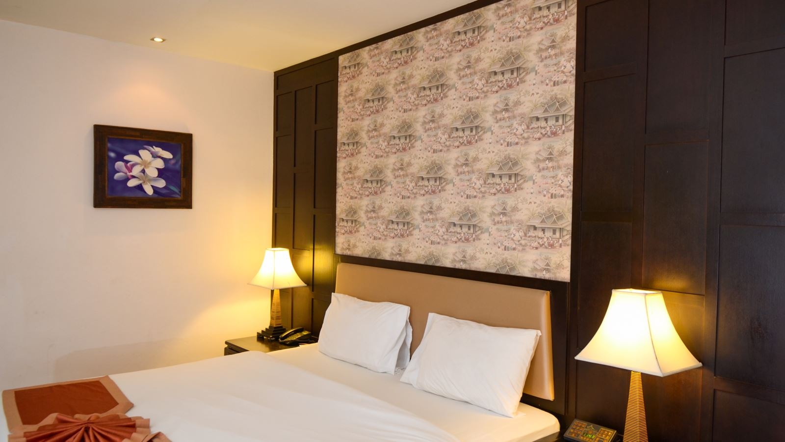 rooms-deluxe-out-door-jacuzzi