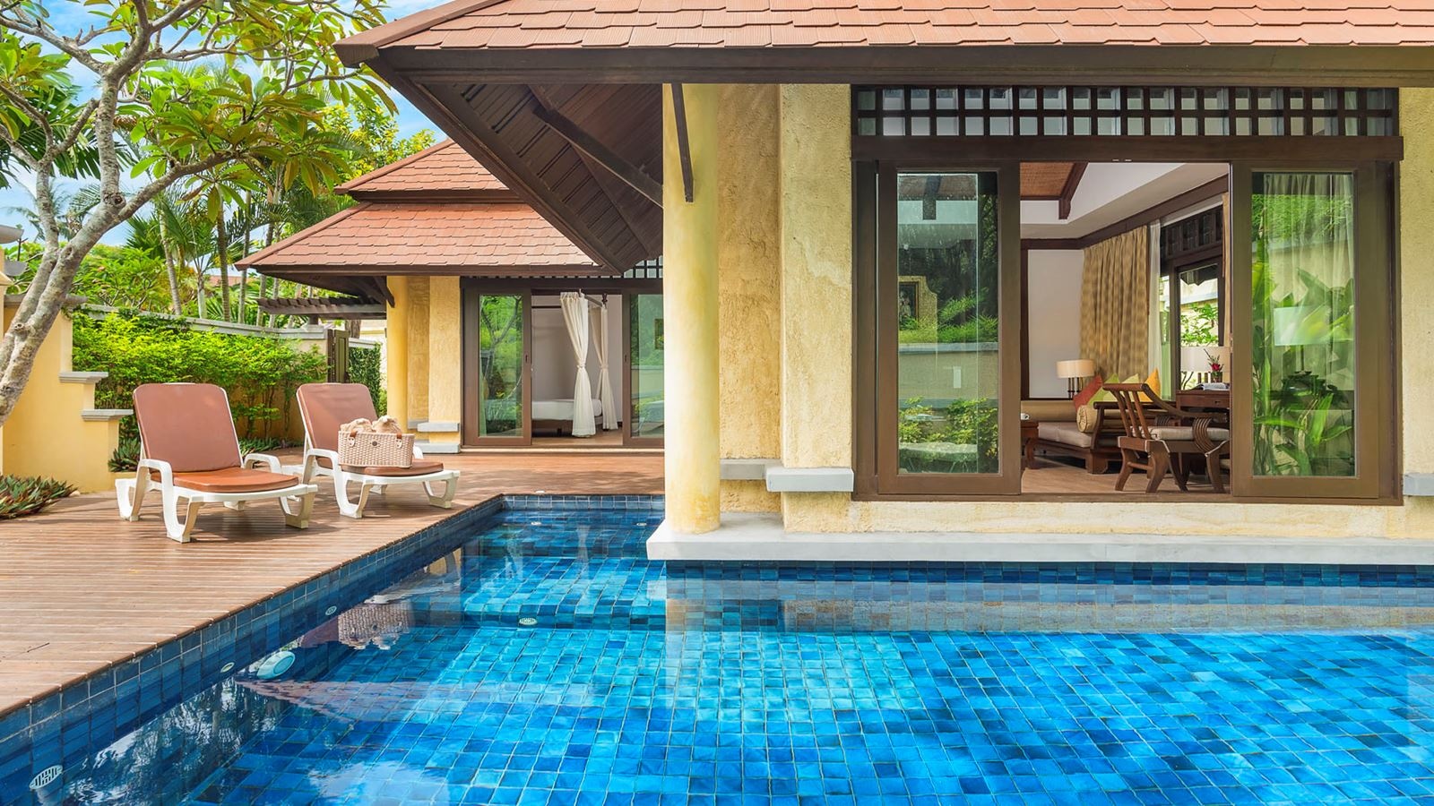 rooms-pool-villa-suite
