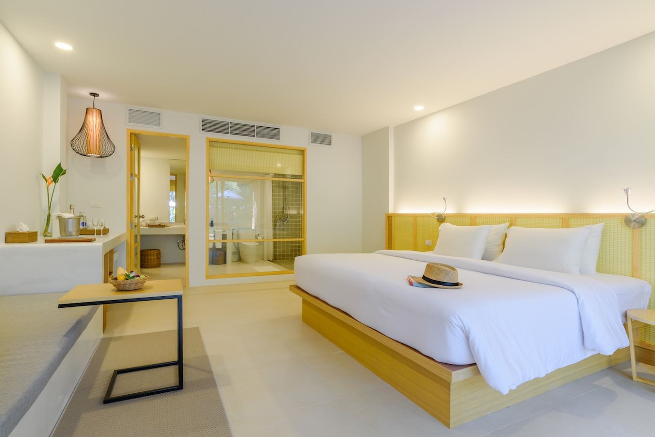 rooms-premium-deluxe-room