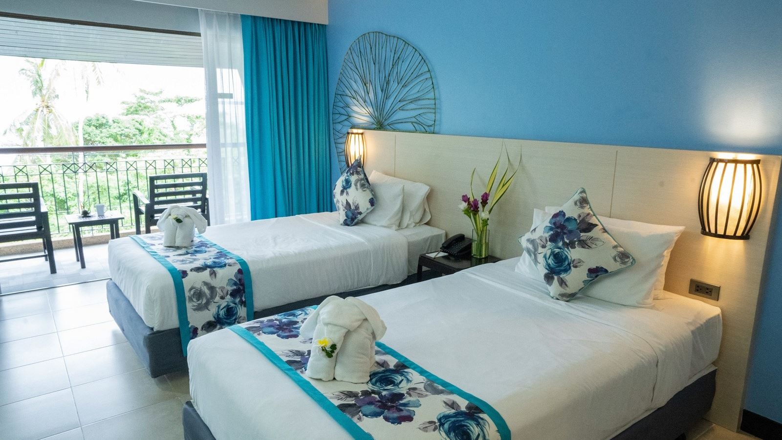 rooms-deluxe-room-summit-wing