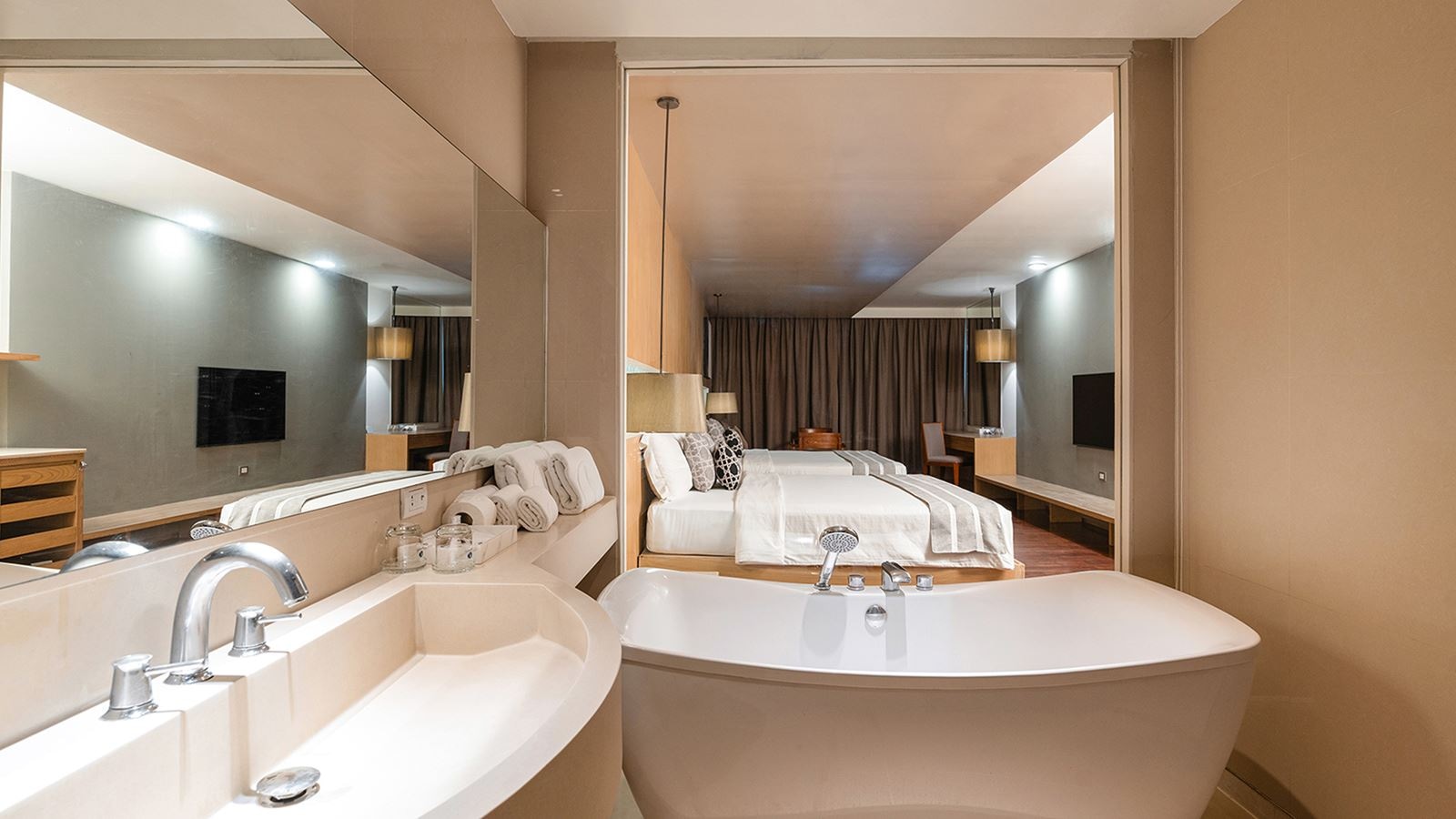 rooms-sunset-grand-deluxe