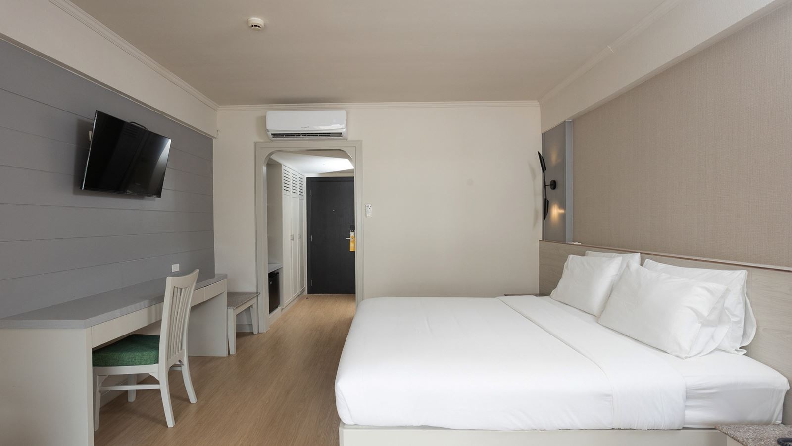 rooms-premium-resort-room