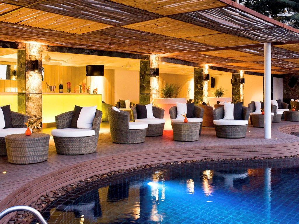 bars-the-beach-club-bar