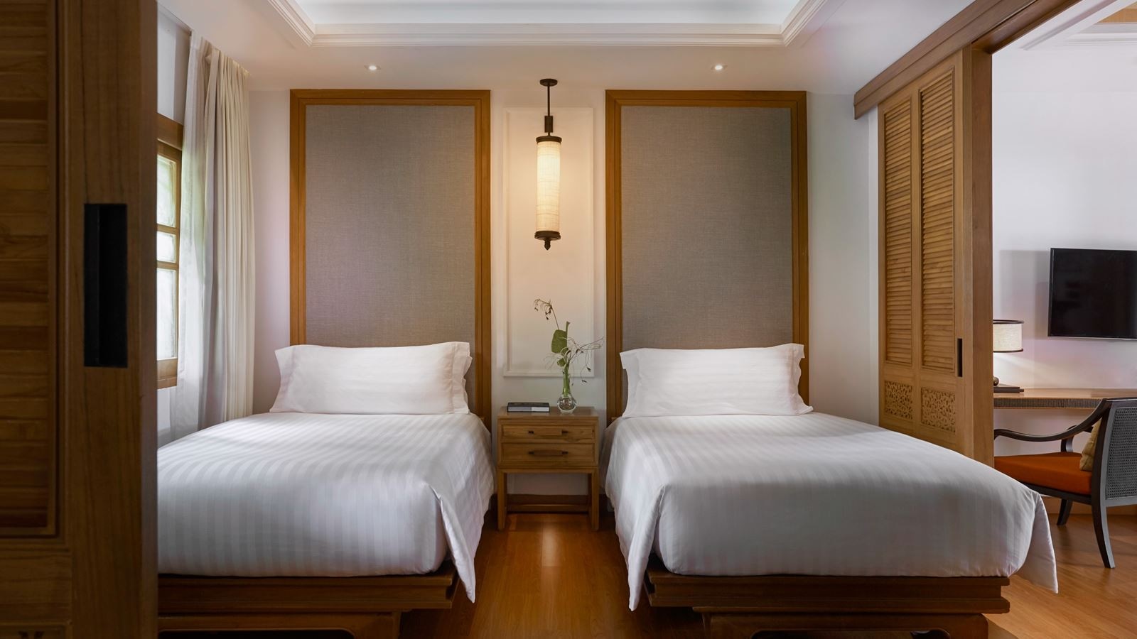 rooms-two-bedroom-deluxe-beachfront-villa-with-plunge-pool