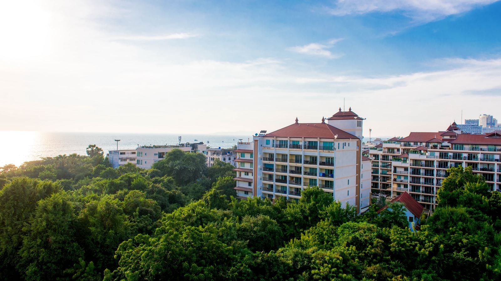 rooms-superior-main-building