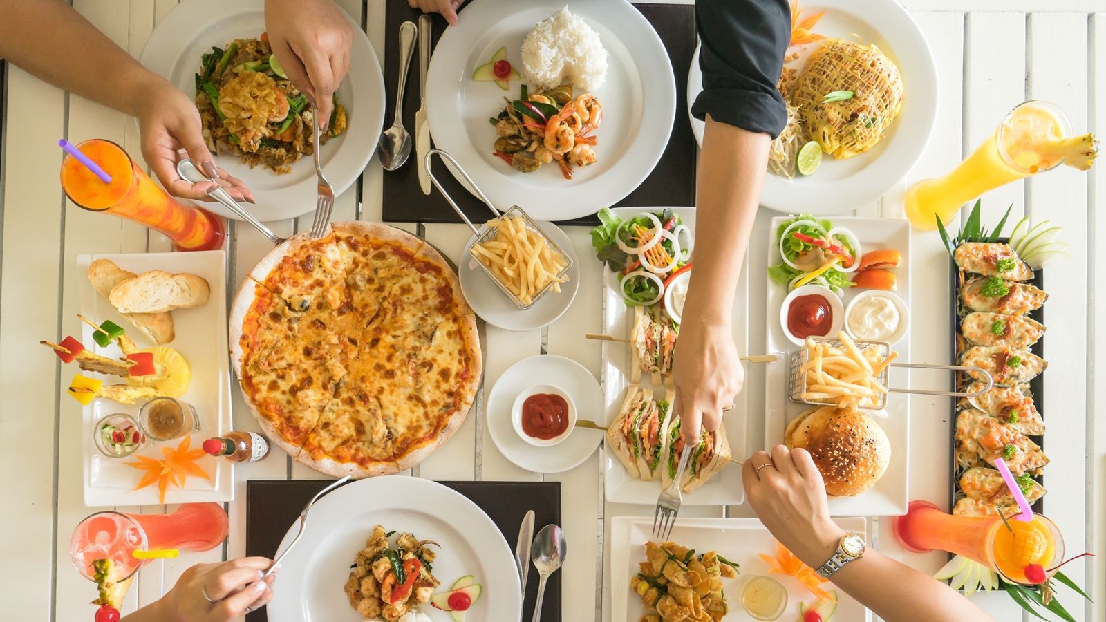 restaurants-sunset-beach-restaurant