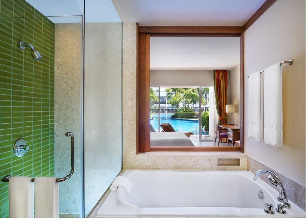 rooms-lagoon-view-room