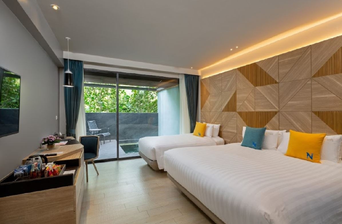 rooms-deluxe-private-jacuzzi